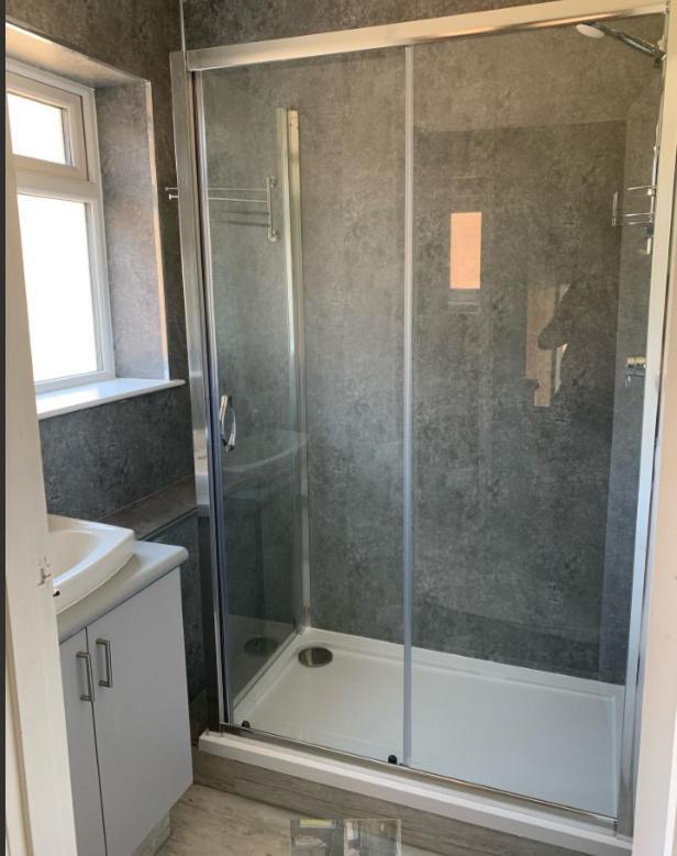 טוויקנהאם Large 2-Bedroom Maisonette With Free Parking מראה חיצוני תמונה